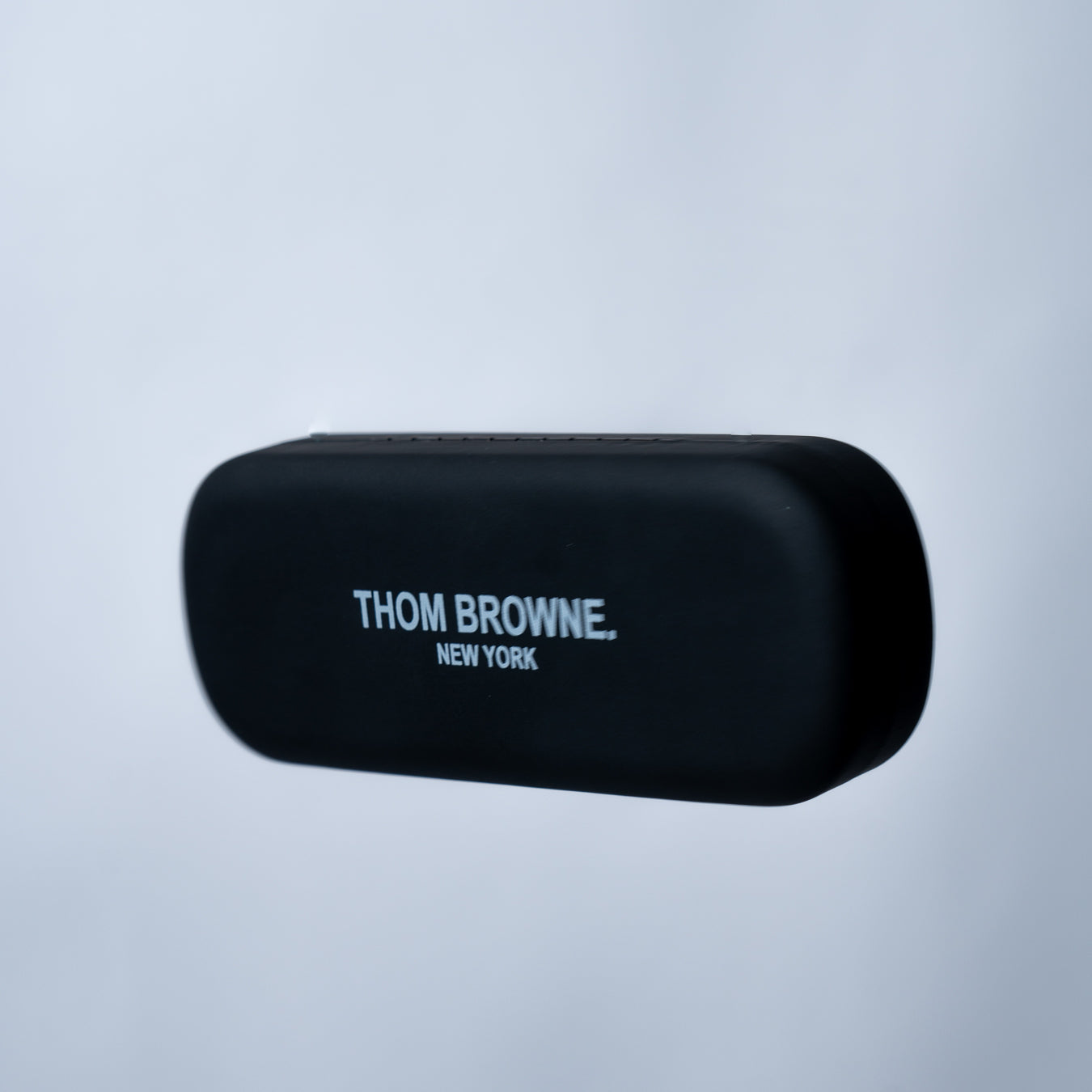 Monture  de créateur de la marque THOM BROWN, noire unisexe