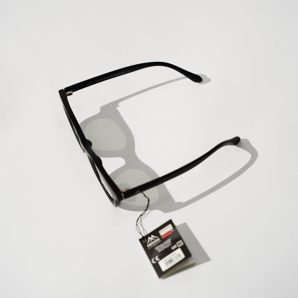 Monture solaire de créateur de la marque Montana avec des verres polarisés