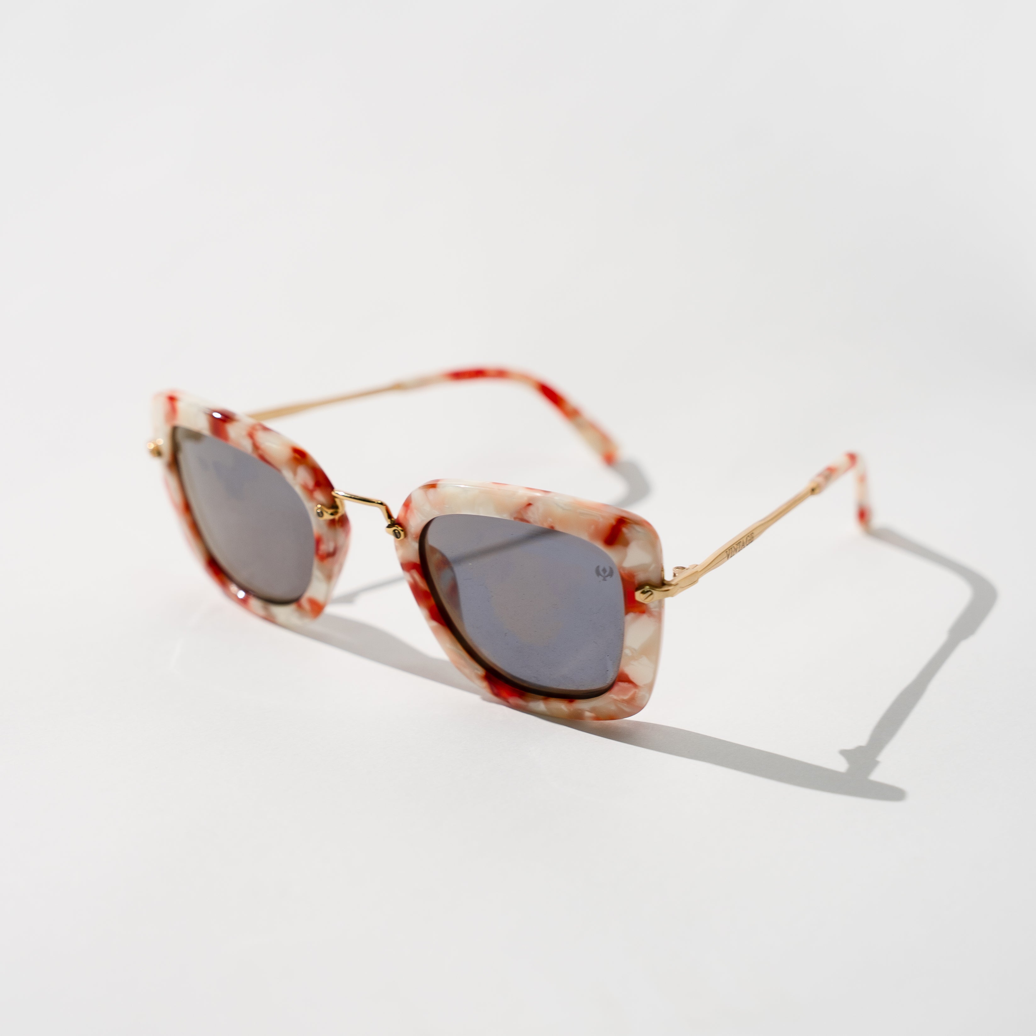 Lunettes de Soleil Élégantes Marbrees – Femme