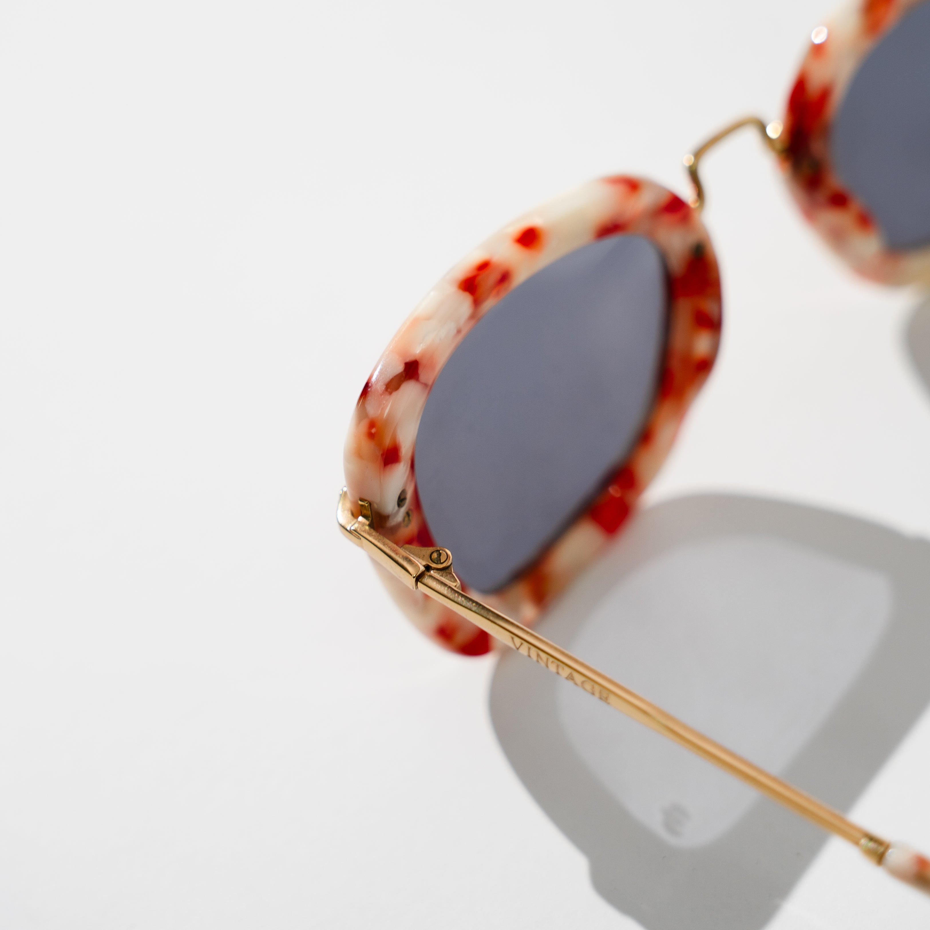 Lunettes de Soleil Élégantes Marbrees – Femme