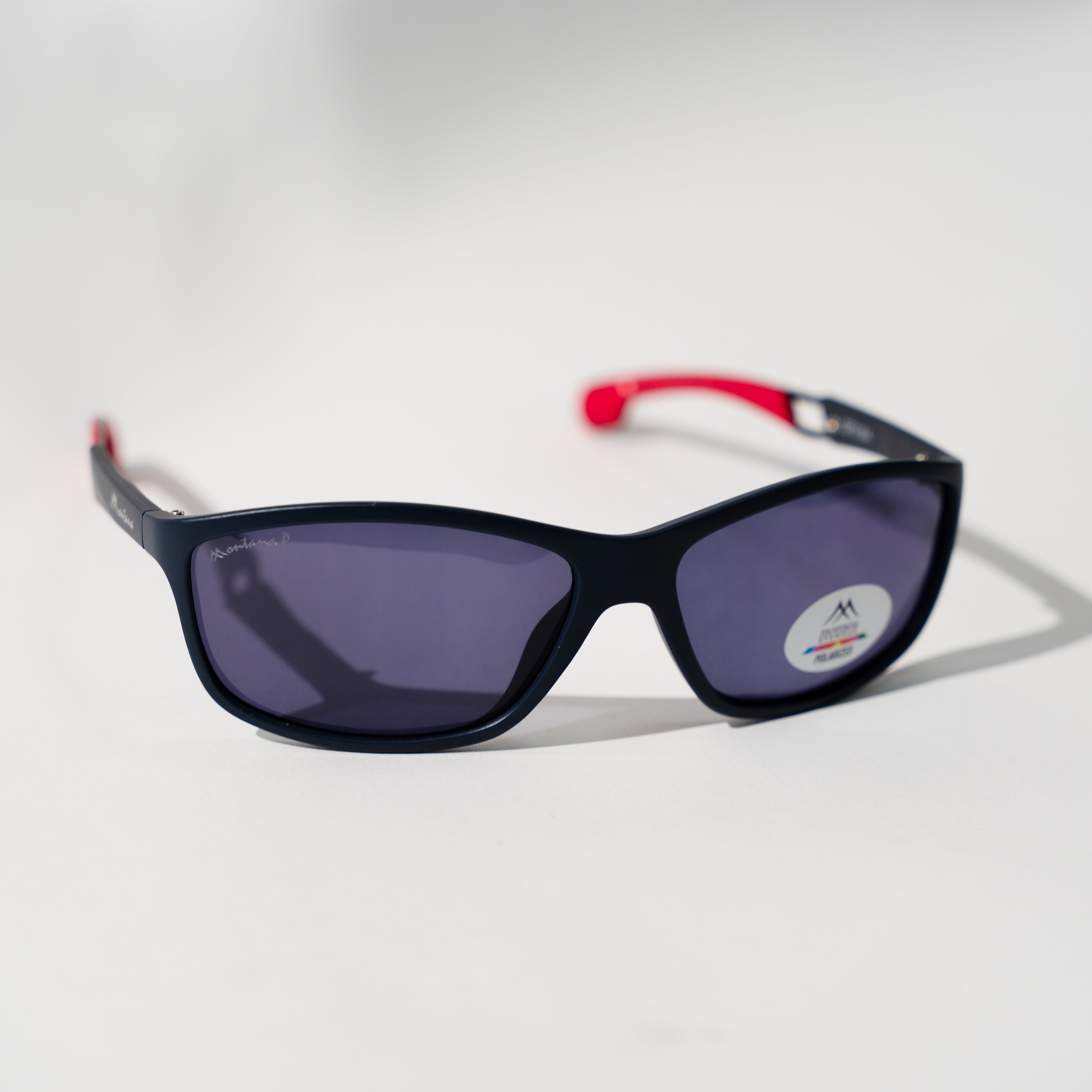 Monture solaire de créateur de la marque Montana, verres polarisés