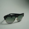Monture solaire de la marque TOM FORD